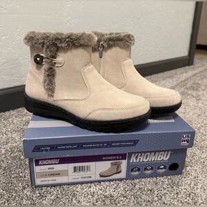 NIB Size 8 Khombu Women's Iris Cream Fur-Trimmed Leather Winter Boots
